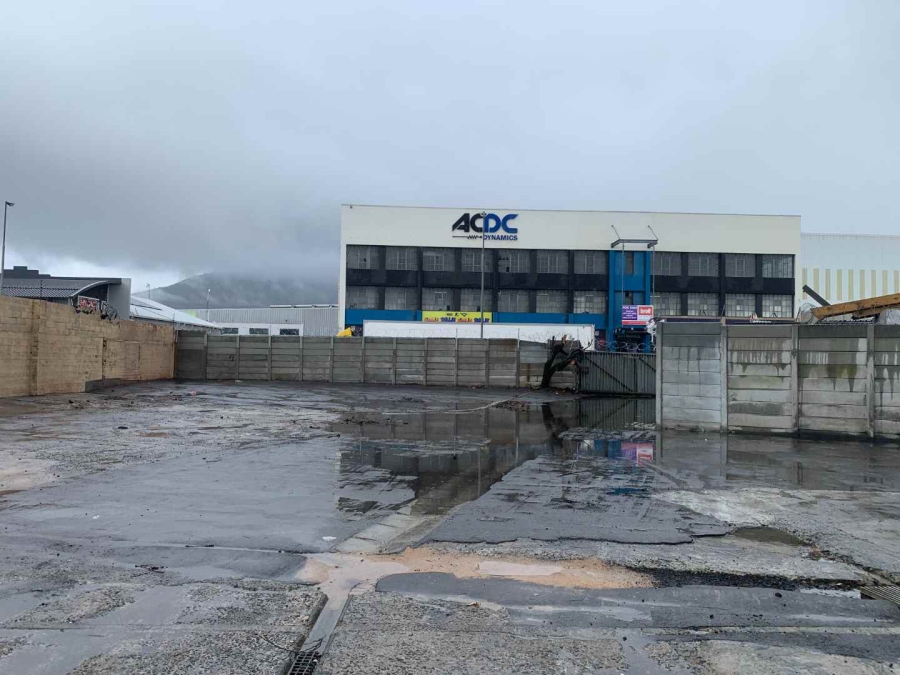 To Let commercial Property for Rent in Paarden Eiland Western Cape